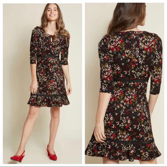 ModCloth Poised For Potential Knit Holly Black Dress Size Medium - Picture 1 of 16